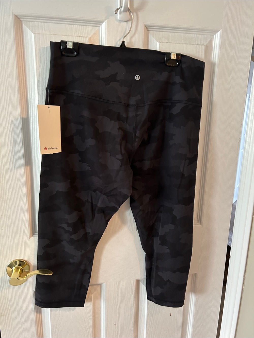 lululemon athletica align HR Black & Dark Gray Camo crop Leggings